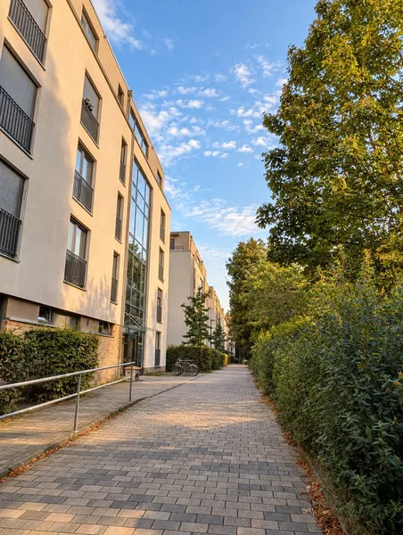 Alltagstaugliches Penthouse mit vier Zimmern in Berlin-Lichtenberg — photo 1